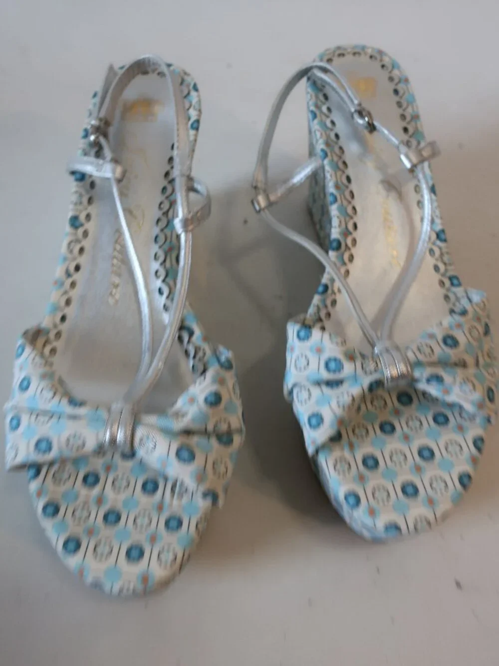 Womens Juicy Couture White Blue Mosaic Print Cecil Platform Wedge Heels 8